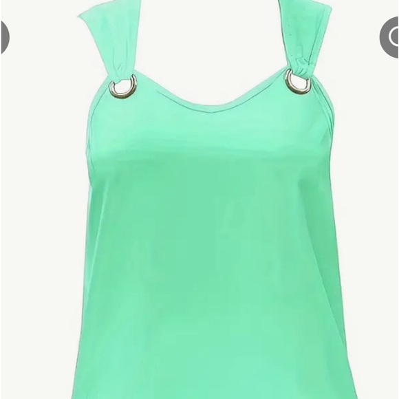 Shorts and matching top seafoam green color super soft and comfortable - Picture 2 of 10